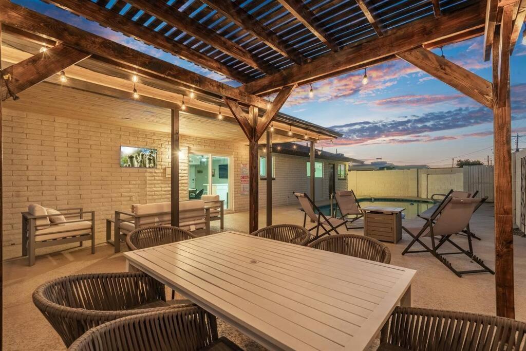 피닉스 Cozy-Perfect Location-Private Pool-Heat Optional- Spring Training-Gcu 빌라 외부 사진
